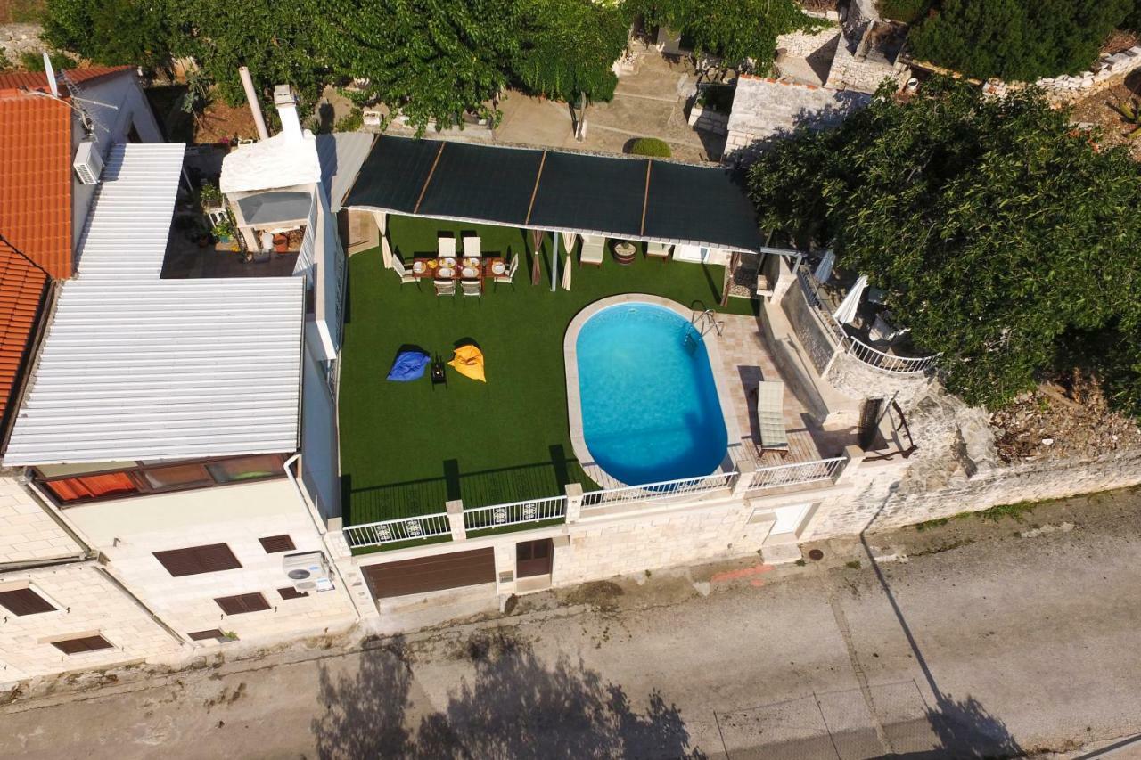 Holiday Home Gustirna Selca  Экстерьер фото